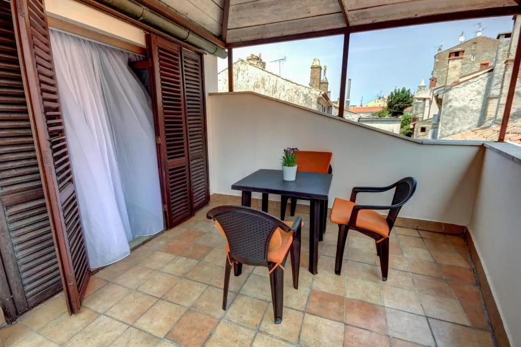 Room, City point rooms & more, Istria