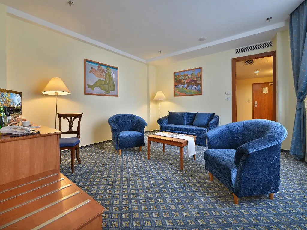 APARTMENT EXECUTIVE Room, Ramada Prague City Centre, Prague