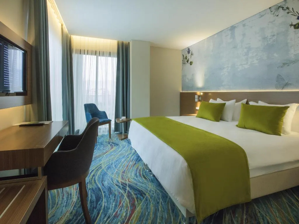DOUBLE STANDARD Room, ibis Styles Izmir Bornova, Izmir