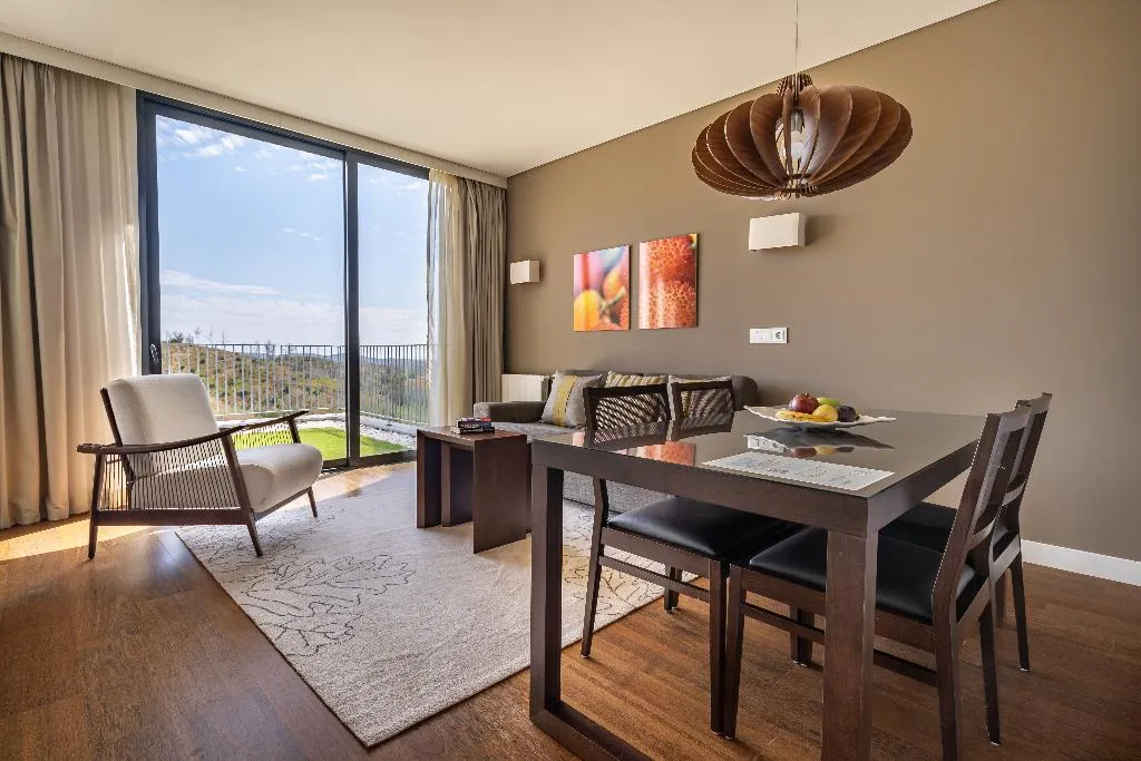 SUITE WITH TERRACE Room, Monchique Resort and Spa, Algarve