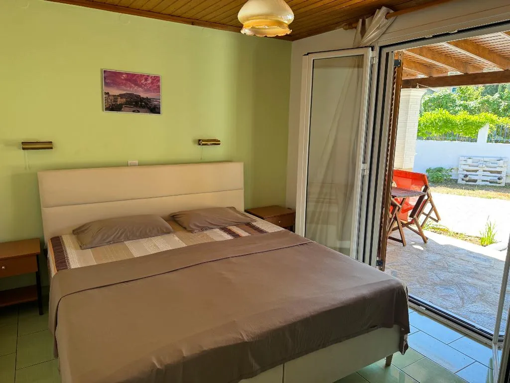 STUDIO STANDARD Room, Villa Panorea, Corfu