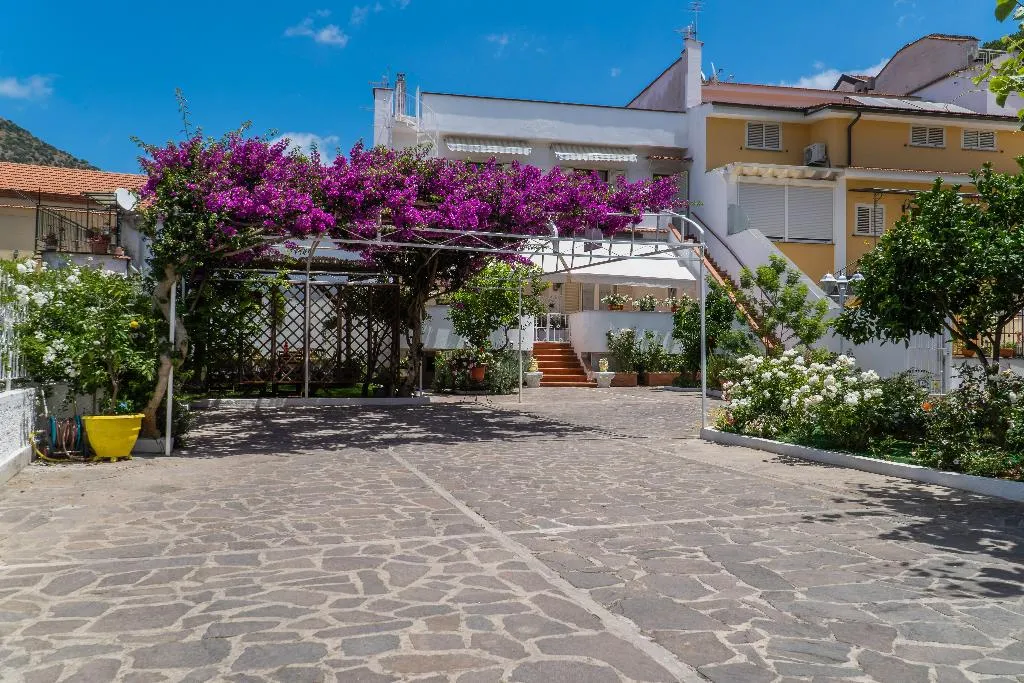 General view, Villa Iolanda, Naples