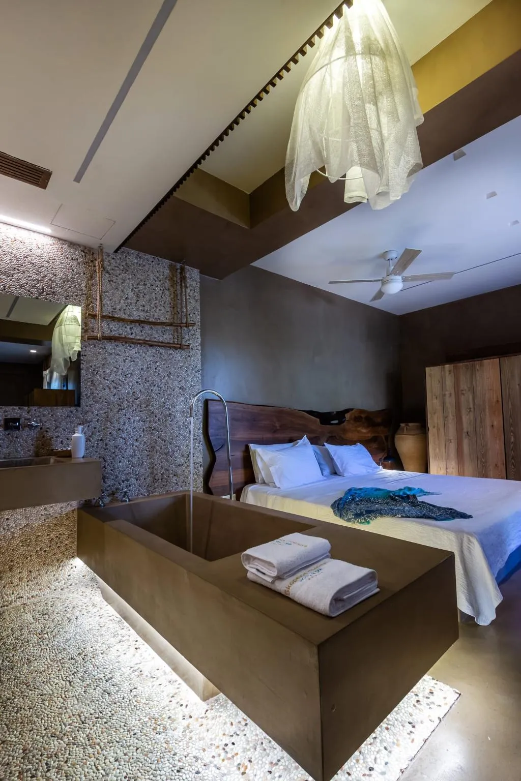 SUITE DELUXE ONE BED Room, Skopelos Holidays Hotel & Spa, Skiathos