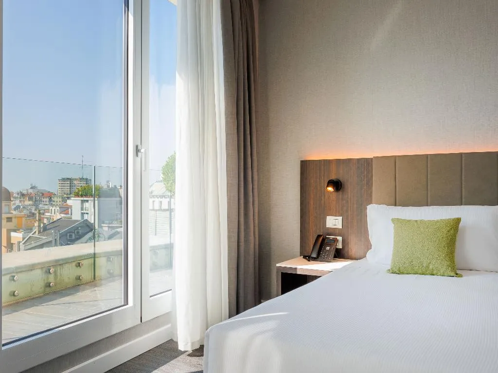 DOUBLE DELUXE Room, iH Hotels Milano Centrale, Milan