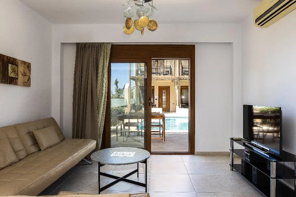 SUITE STANDARD Room, Pantheon Villas & Suites, Crete