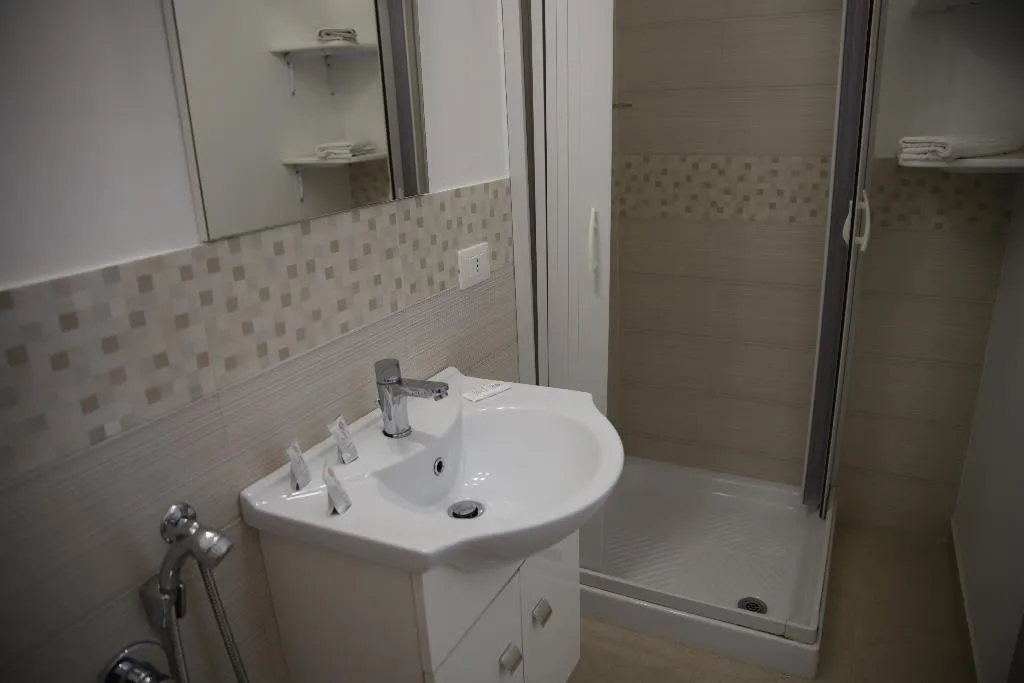 DOUBLE DELUXE GARDEN VIEW Room, Oasi Guzzetta Hotel e Case Vacanze, Palermo