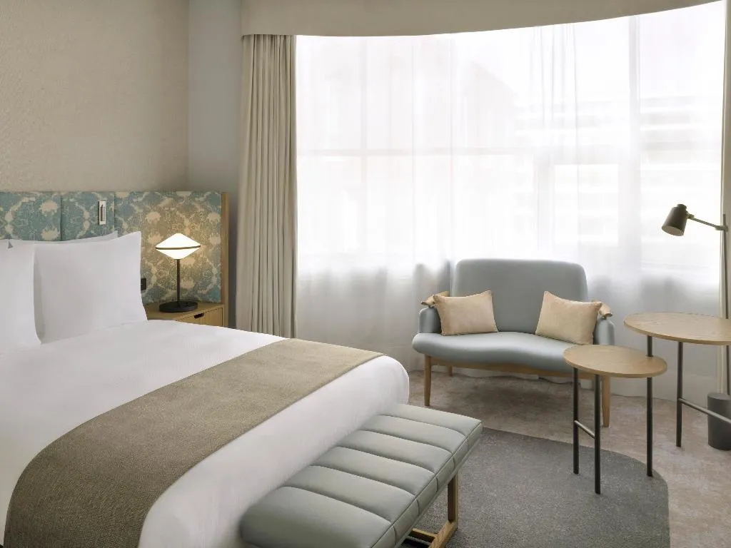 Room, Movenpick Hotel The Hague, Amsterdam