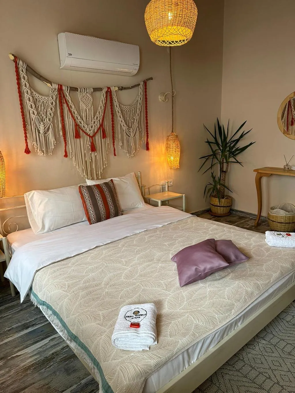 DOUBLE DELUXE WITH BALCONY Room, Hera Butik Hotels Alaçatı, Izmir