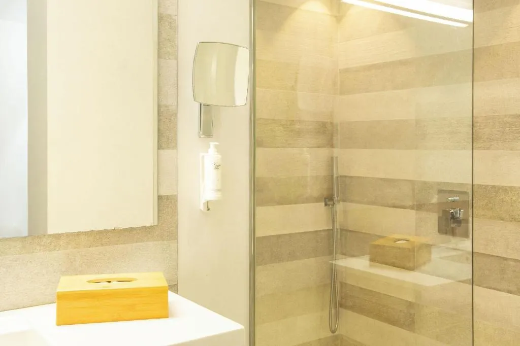 Room, D'Es Puig, Majorca