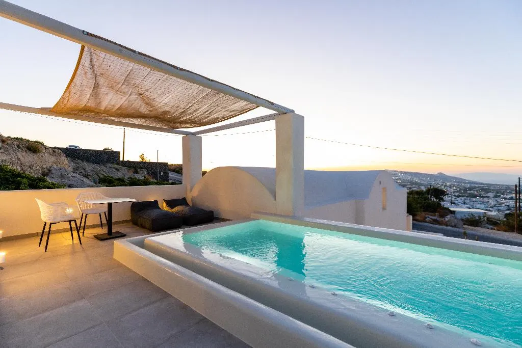 SUITE WITH PRIVATE POOL Room, Serapias Suites, Santorini