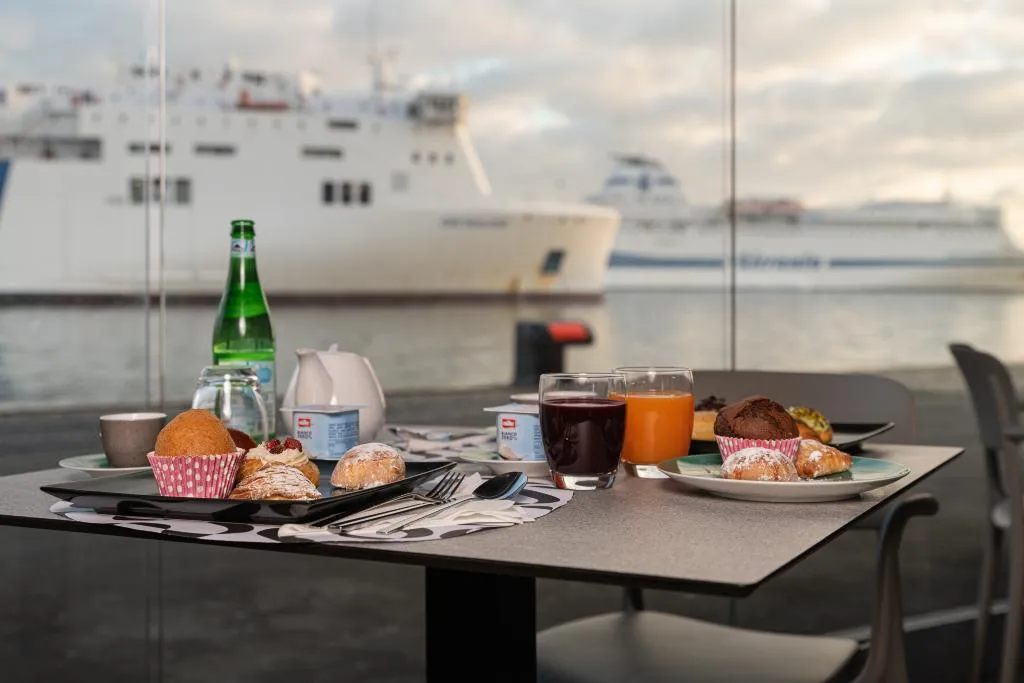 DOUBLE CLASSIC WITH TERRACE Room, Smart Hotel - Naples Harbour, Naples