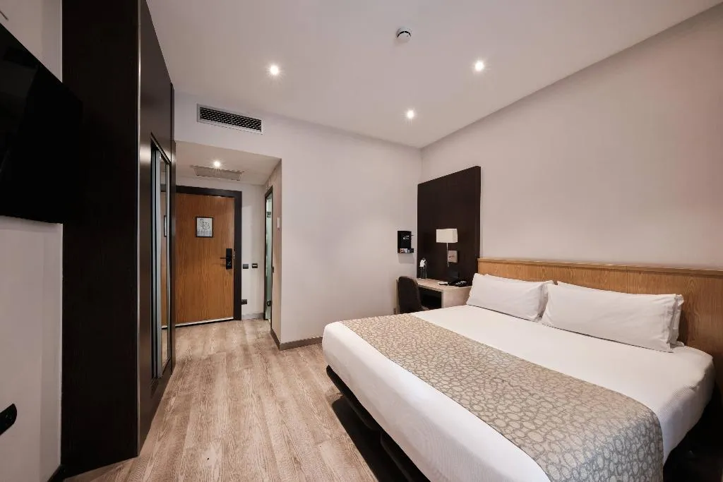 Double or Twin STANDARD Room, Catalonia Sagrada Familia, Barcelona