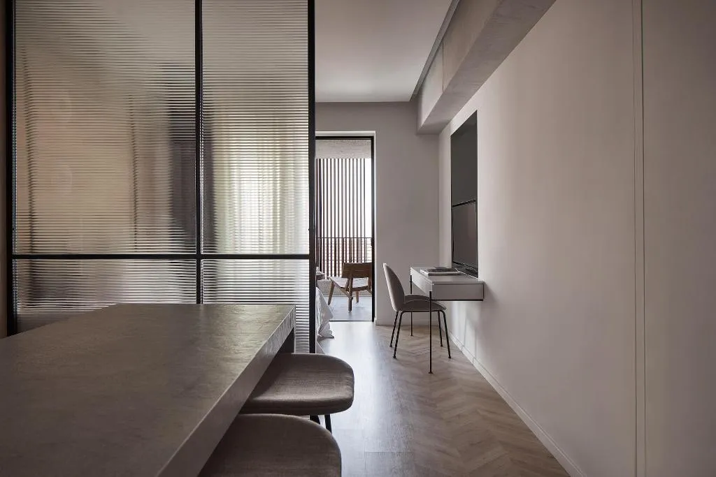 Room, Newel Psychiko, Athens