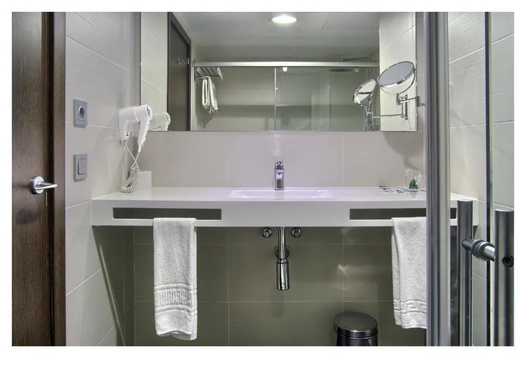 Double or Twin STANDARD Room, Alegria Mariner, Costa Brava