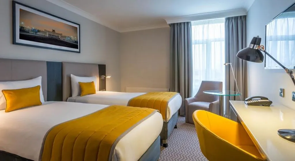 TWIN STANDARD Room, Maldron Hotel Pearse Street, Dublin