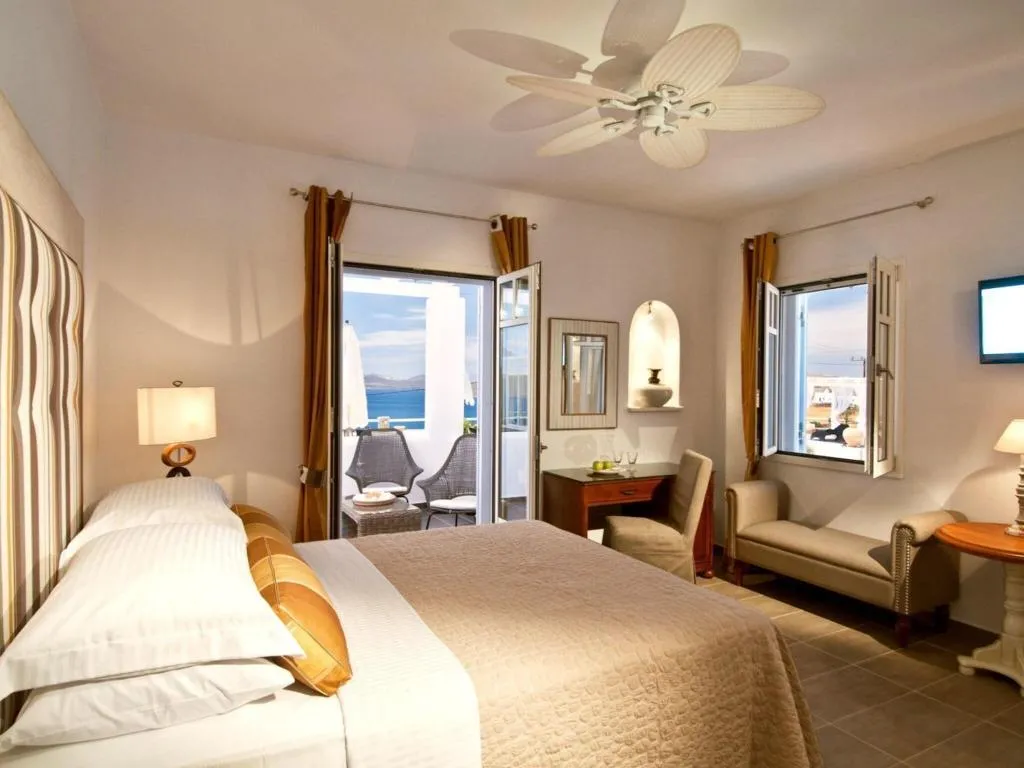 Room, Miland Suites, Santorini
