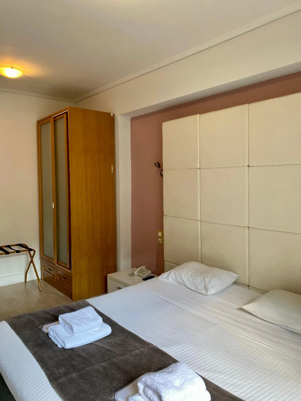 SUITE CAPACITY 4 Room, Art Suites, Athens