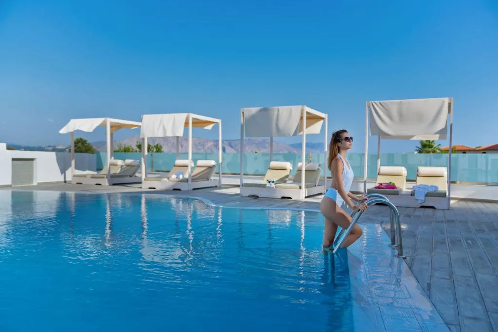 Pool, Apollo, Crete