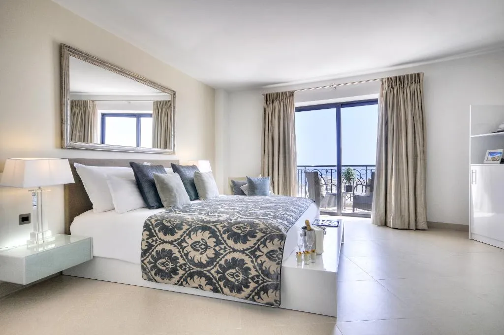 SUITE PREMIUM Room, AX The Palace, Malta