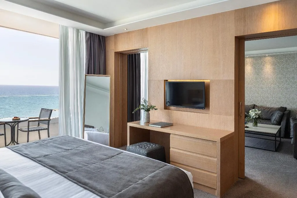SUITE HONEYMOON Room, Royal Apollonia, Cyprus