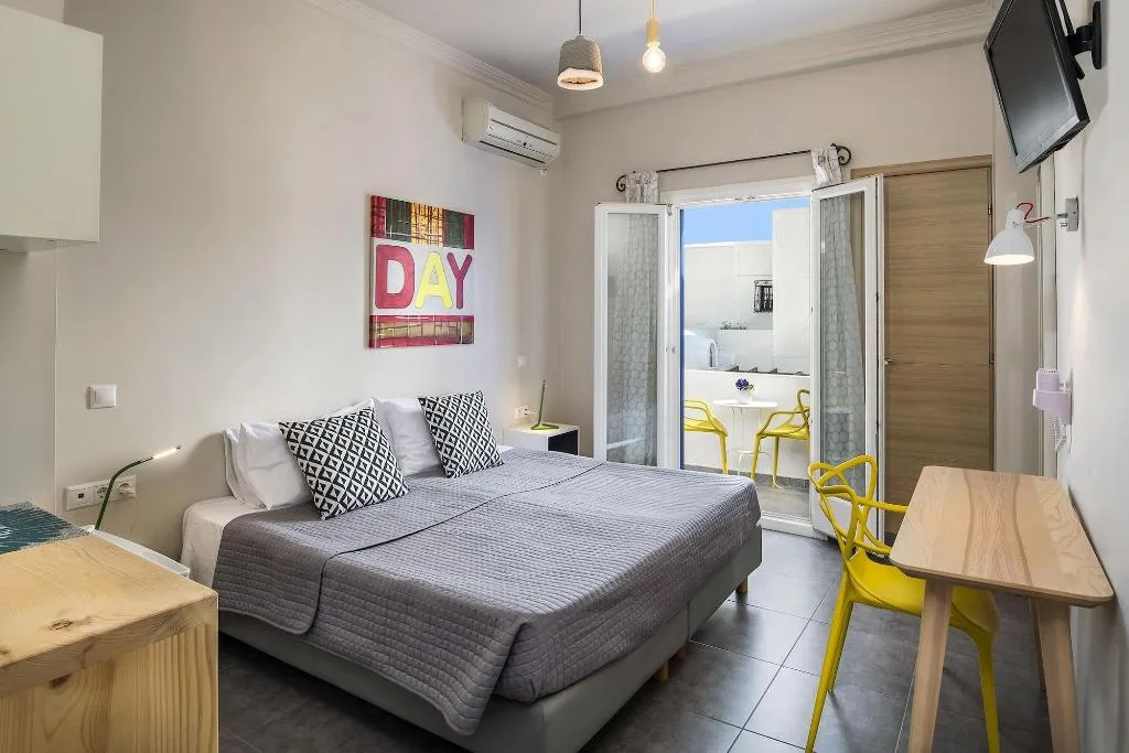 Room, Summertime, Santorini