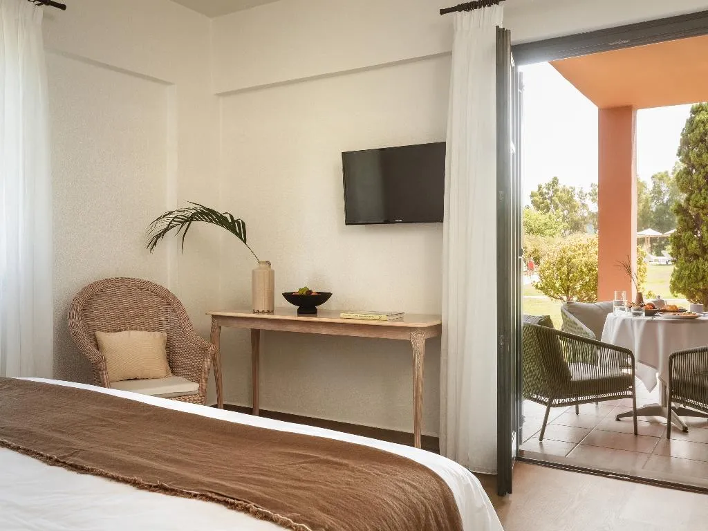 FAMILY ROOM STANDARD Room, Grecotel LUXME Costa Botanica, Corfu