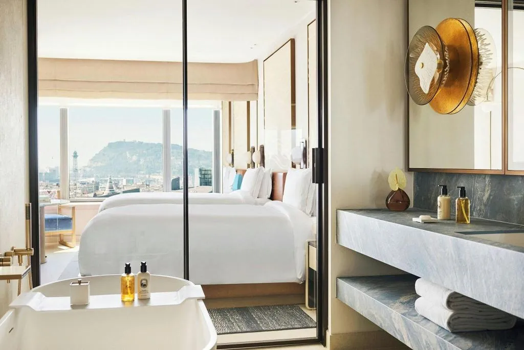 QUADRUPLE CITY VIEW TWO DOUBLE BEDS Room, Hotel Arts, Barcelona
