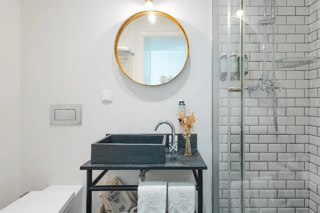 APARTMENT THREE BEDROOMS Room, Almaria - Ex LIibris, Lisbon