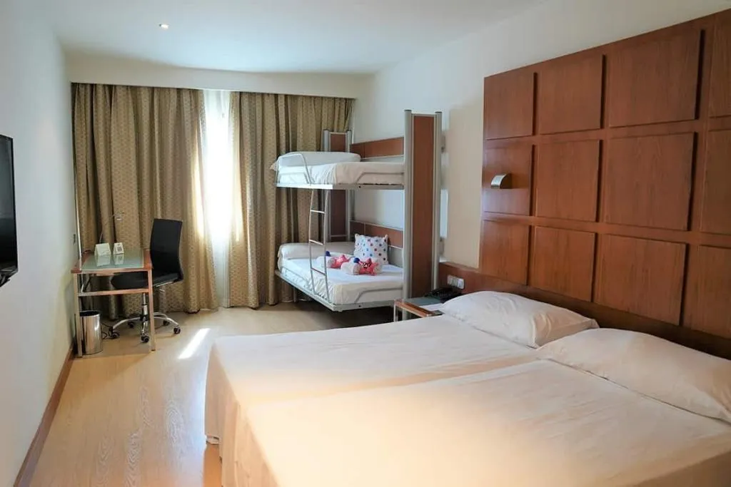 FAMILY ROOM STANDARD Room, Port Valencia Azafata, Valencia