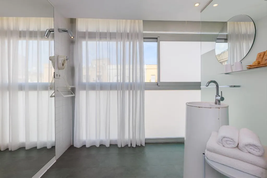 DOUBLE STANDARD Room, Casa Lit Barcelona, Barcelona