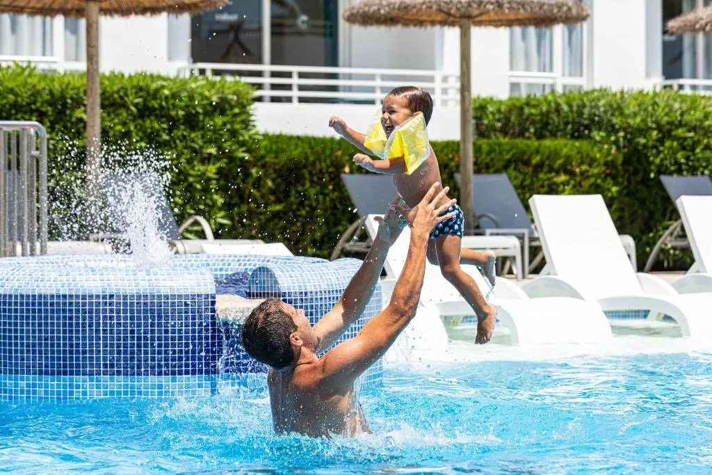 Sports and Entertainment, Hobby Club, Majorca
