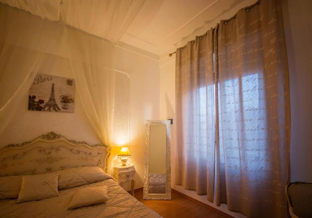 Room, Casale D'Or, Palermo