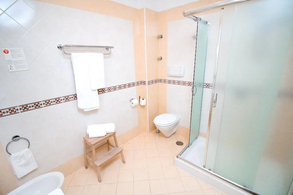 Double or Twin GARDEN VIEW Room, Rivage Hotel, Naples