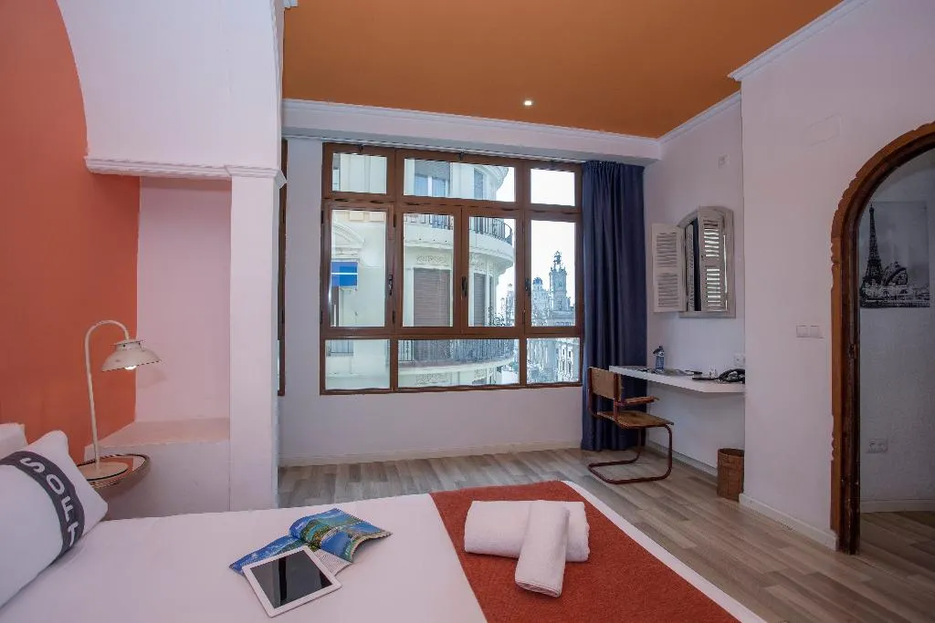 DOUBLE WITH TERRACE Room, Casual Vintage Valencia, Valencia