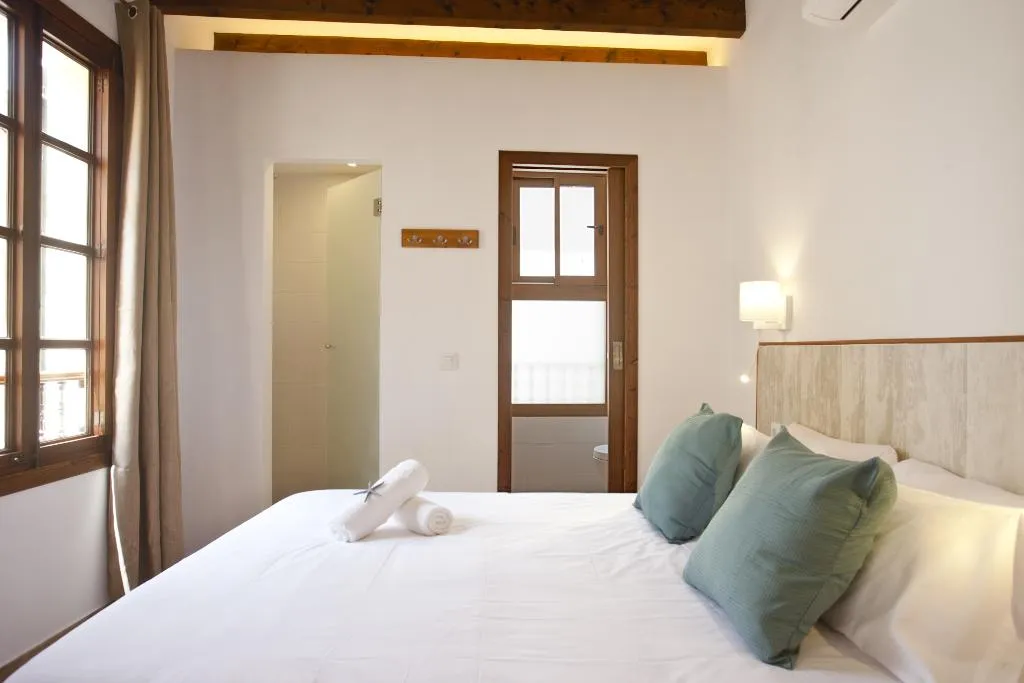 DOUBLE STANDARD Room, Casal de Petra - Rooms & Pool, Majorca