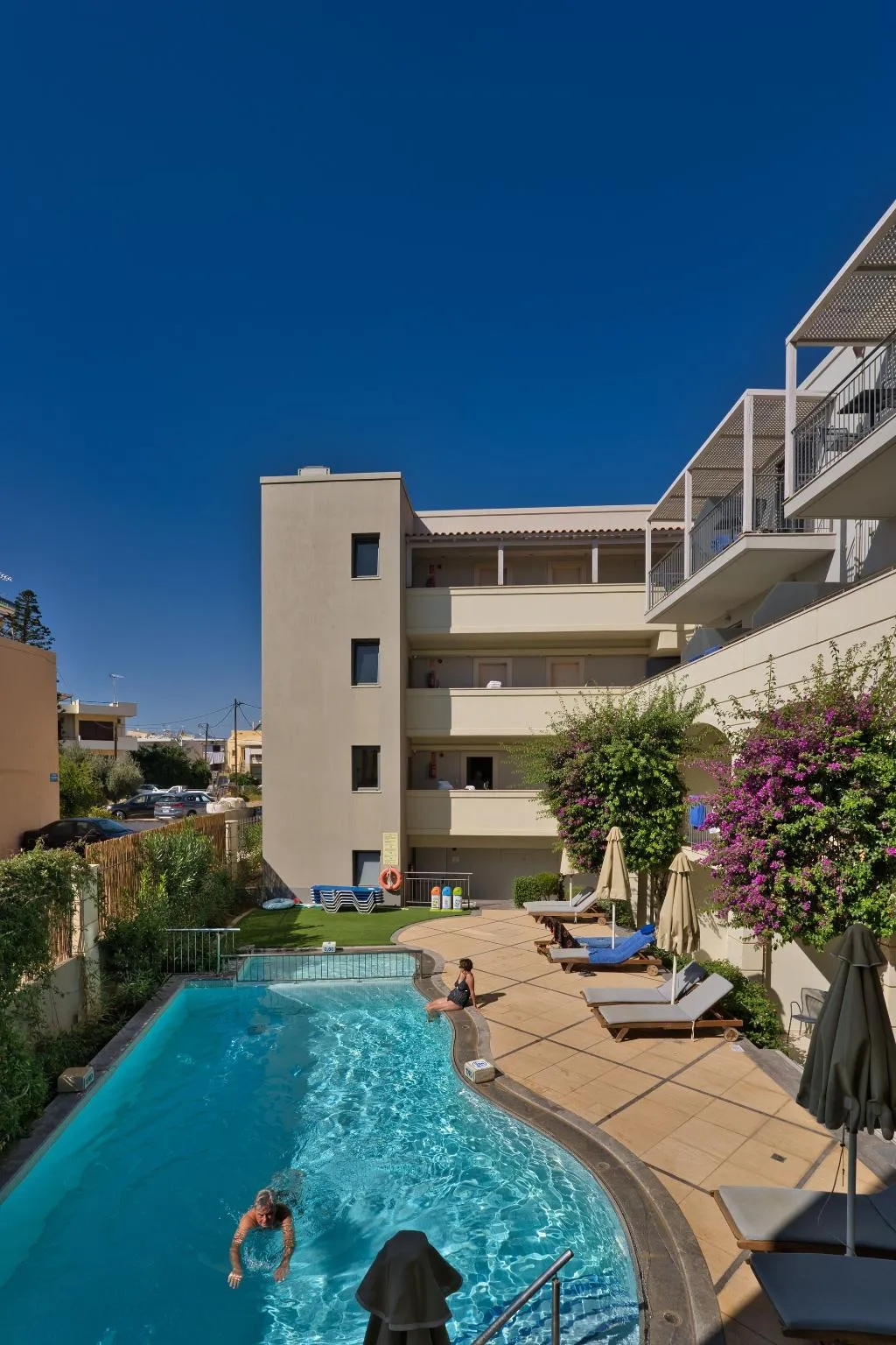 Pool, Aegean Pearl Hotel, Crete
