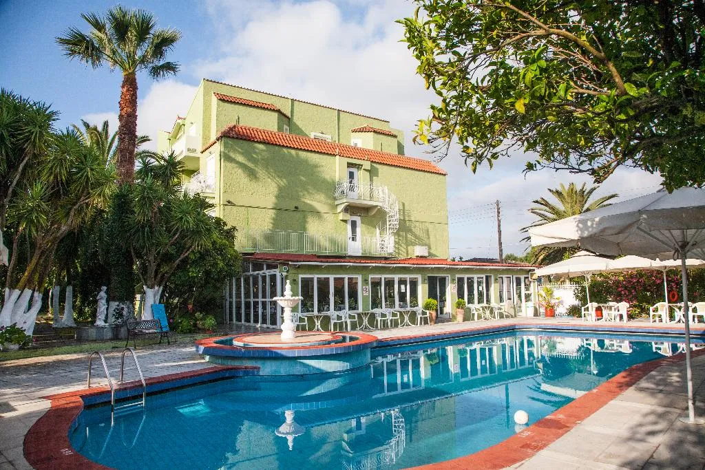 Pool, La Cite, Kefallinia