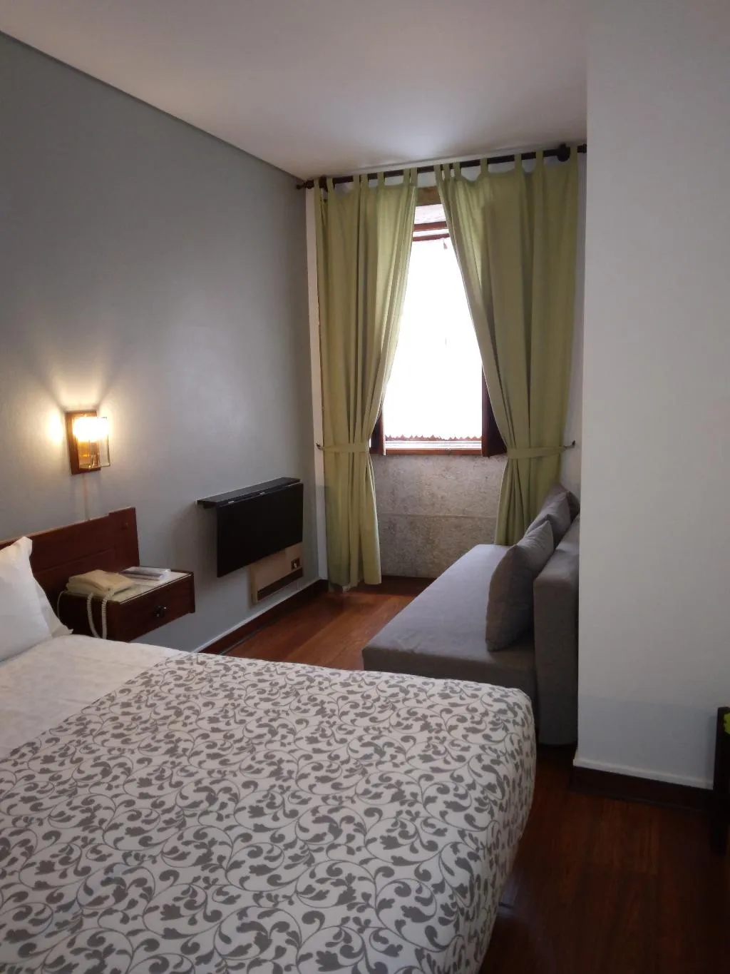 DOUBLE CAPACITY 3 ONE BEDROOM Room, Jardim Viana, Porto