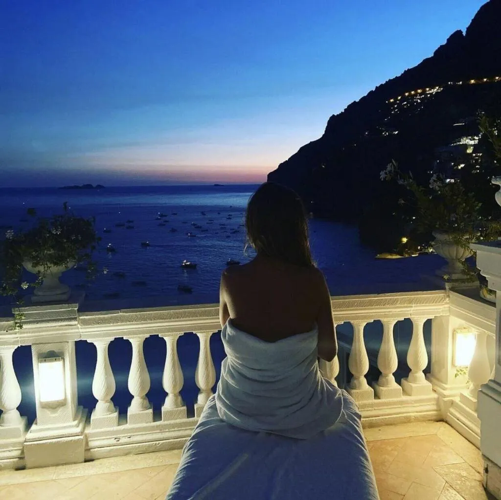 Sports and Entertainment, Villa Boheme Exclusive Luxury Suites, Naples