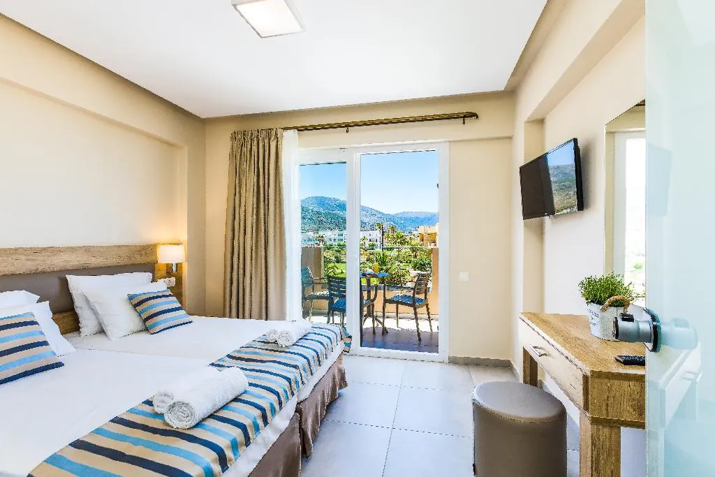 APARTMENT CAPACITY 3 Room, Theo Star Beach Hotel, Crete