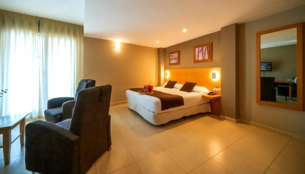 DOUBLE SUPERIOR WITH TERRACE Room, La City, Costa Blanca