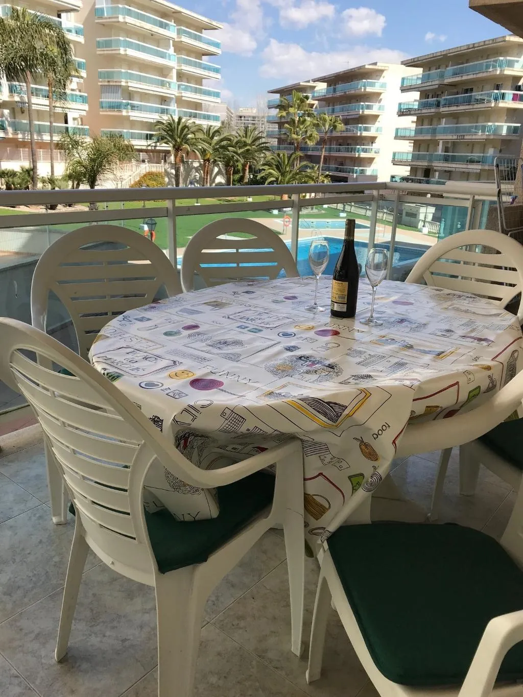 APARTMENT CAPACITY 6 Room, Village Park, Costa Dorada