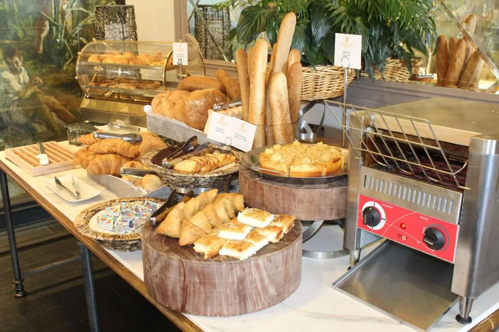 Sports and Entertainment, Grande Albergo Delle Rose, Rhodes