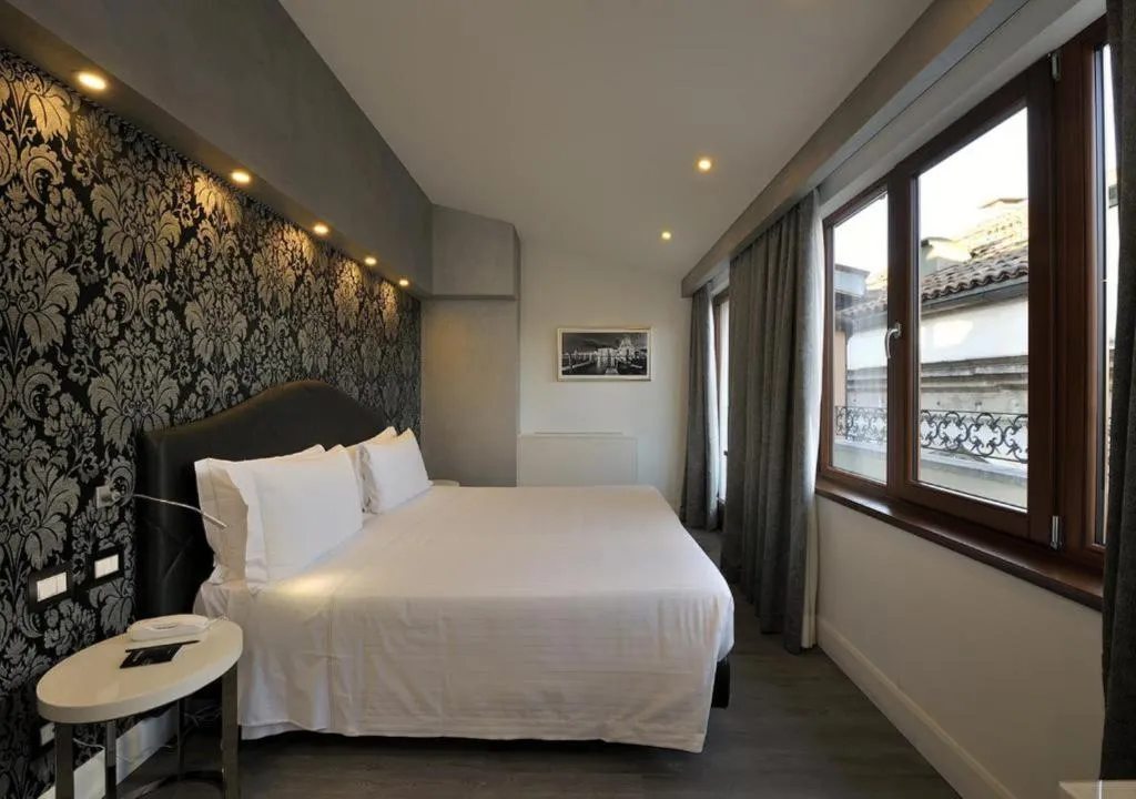 Room, Al Theatro Palace, Venice