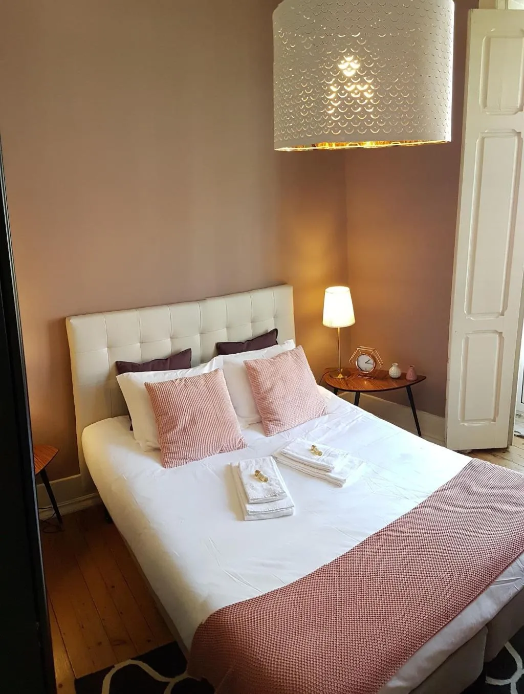 Room, Dukostel, Lisbon