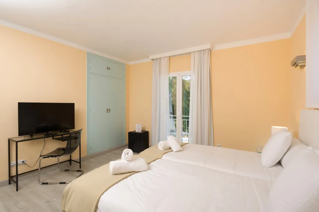 DOUBLE SUPERIOR Room, Hotel Casa Dalia Marbella, Costa Del Sol