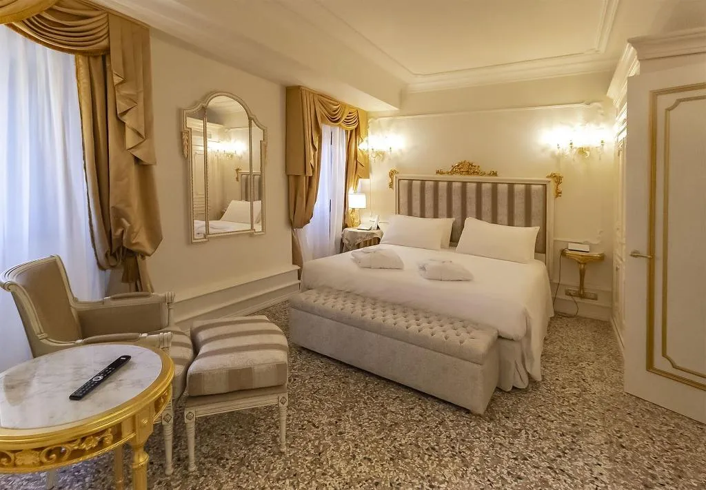 Room, Cà Bonfadini Historic Experience, Venice