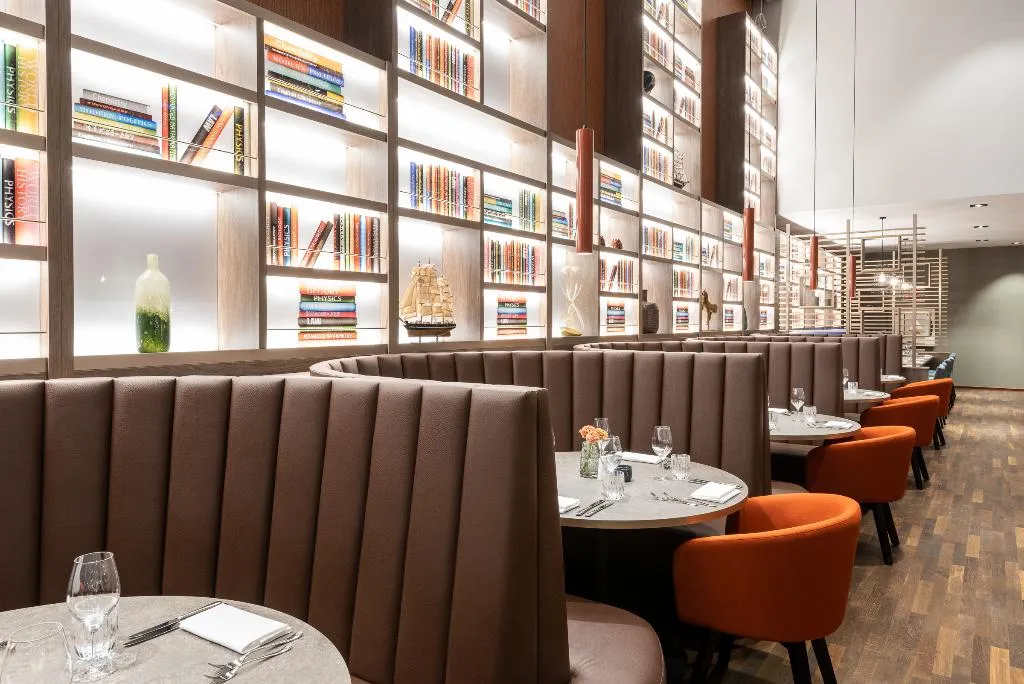 Restaurant, Leonardo Royal Hotel Amsterdam, Amsterdam
