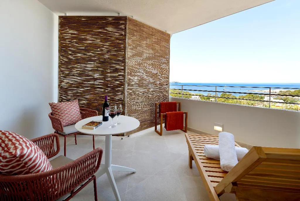 JUNIOR SUITE SEA VIEW Room, TRS Ibiza Hotel, Ibiza