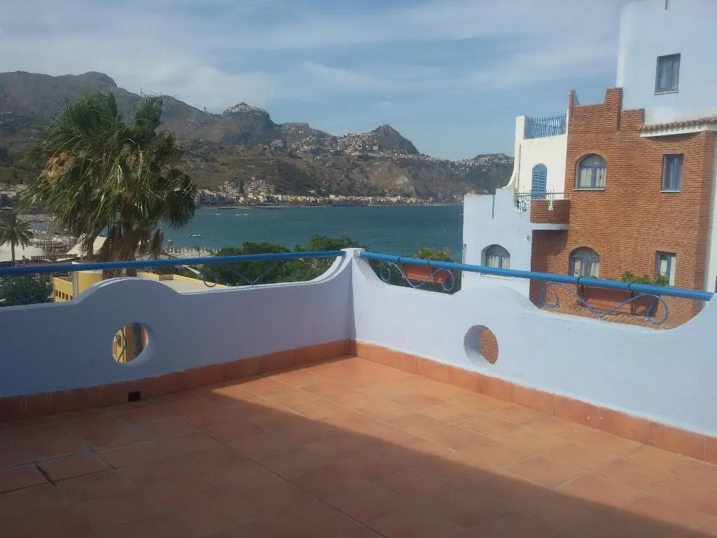 Terrace, Sporting Baia Dependence Villa Athena, Catania